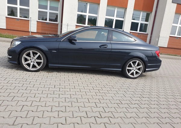 Mercedes-Benz Klasa C cena 42000 przebieg: 208000, rok produkcji 2012 z Gdynia małe 92